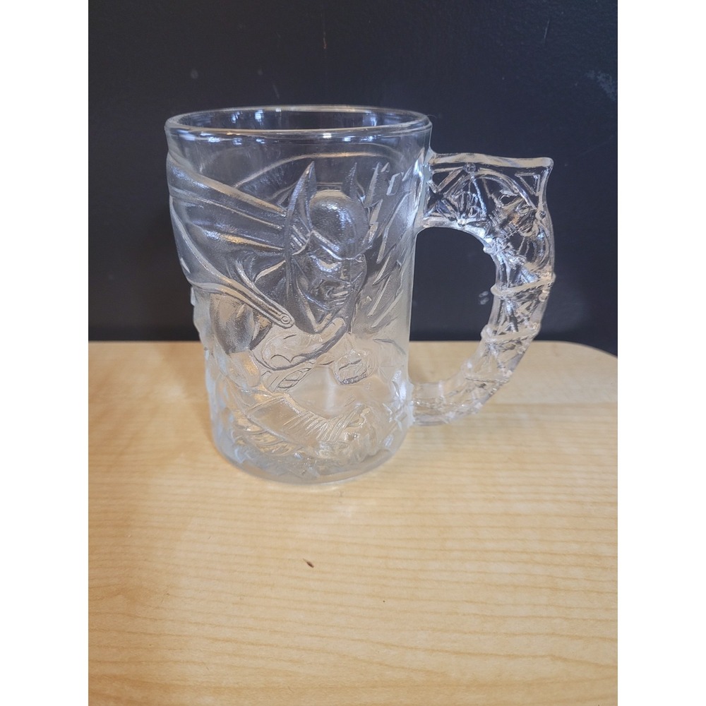 Vintage BATMAN FOREVER McDonalds 1995 Embossed Glass Mug Cup Two Face